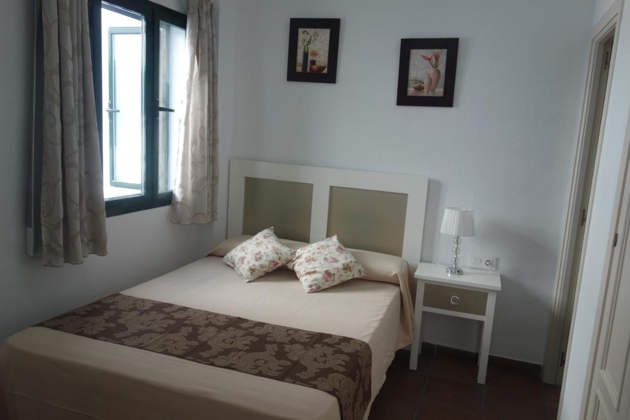 Hotel Dona Lina セビリア エクステリア 写真